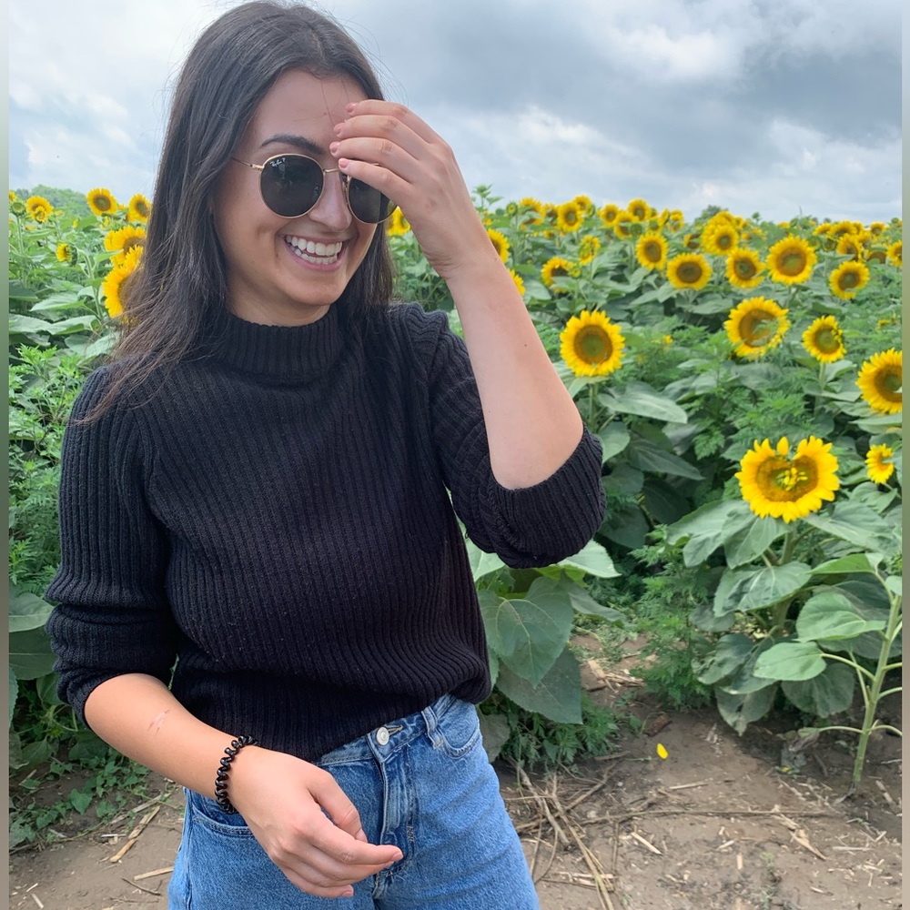 Meet your Posher, Siegal